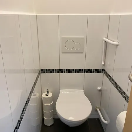 Mit 4 Schlafzimmer, Bis 6 Personen, Privatparkplatz * Ludwigshafen am Rhein