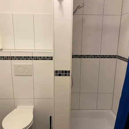 Mit 4 Schlafzimmer, Bis 6 Personen, Privatparkplatz * Ludwigshafen am Rhein