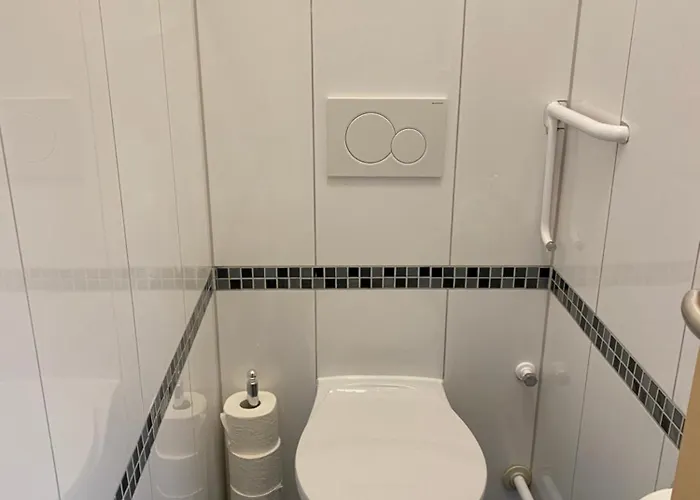 Mit 4 Schlafzimmer, Bis 6 Personen, Privatparkplatz * Ludwigshafen