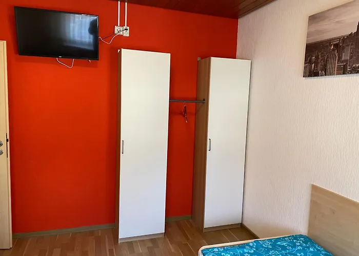 Appartement Mit 4 Schlafzimmer, Bis 6 Personen, Privatparkplatz