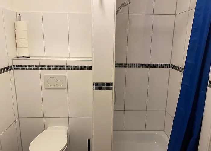 Mit 4 Schlafzimmer, Bis 6 Personen, Privatparkplatz * Ludwigshafen