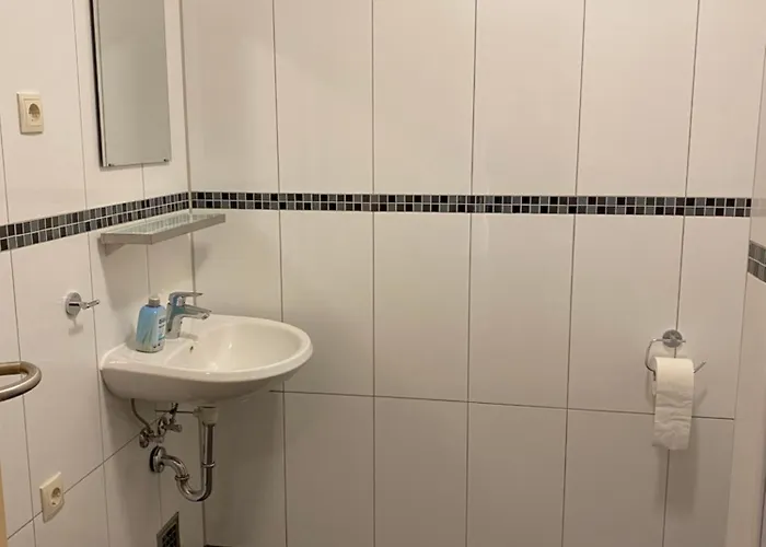 Mit 4 Schlafzimmer, Bis 6 Personen, Privatparkplatz Appartement Ludwigshafen